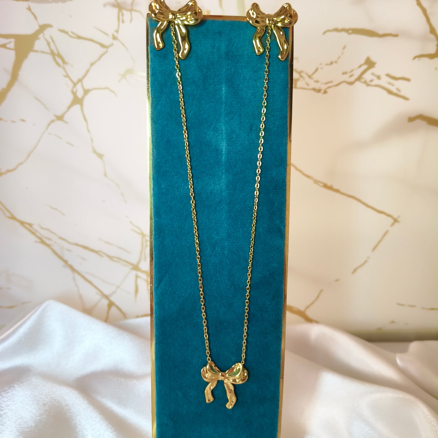 Single Bow Pendant set