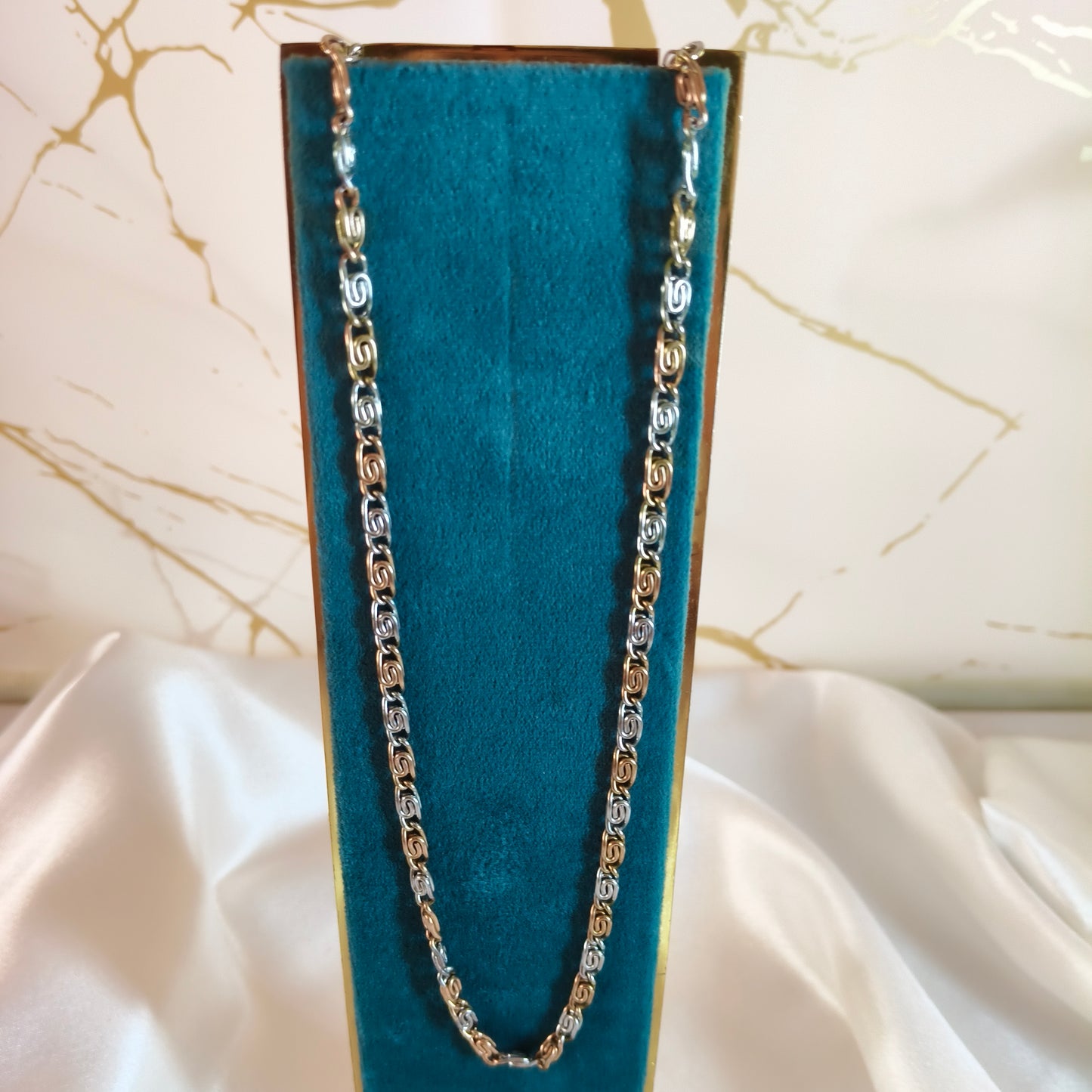 Dual Tone Broad Chain