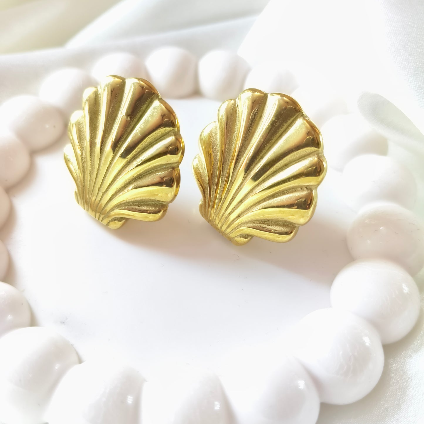 Shell Earring
