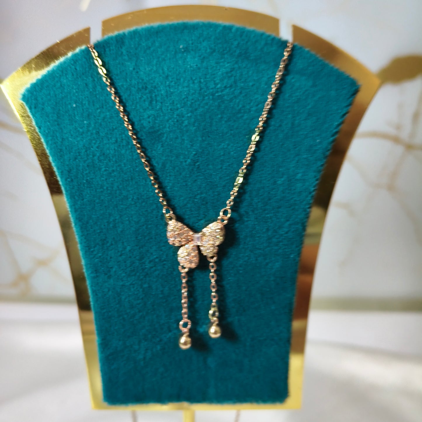 Bow Necklace