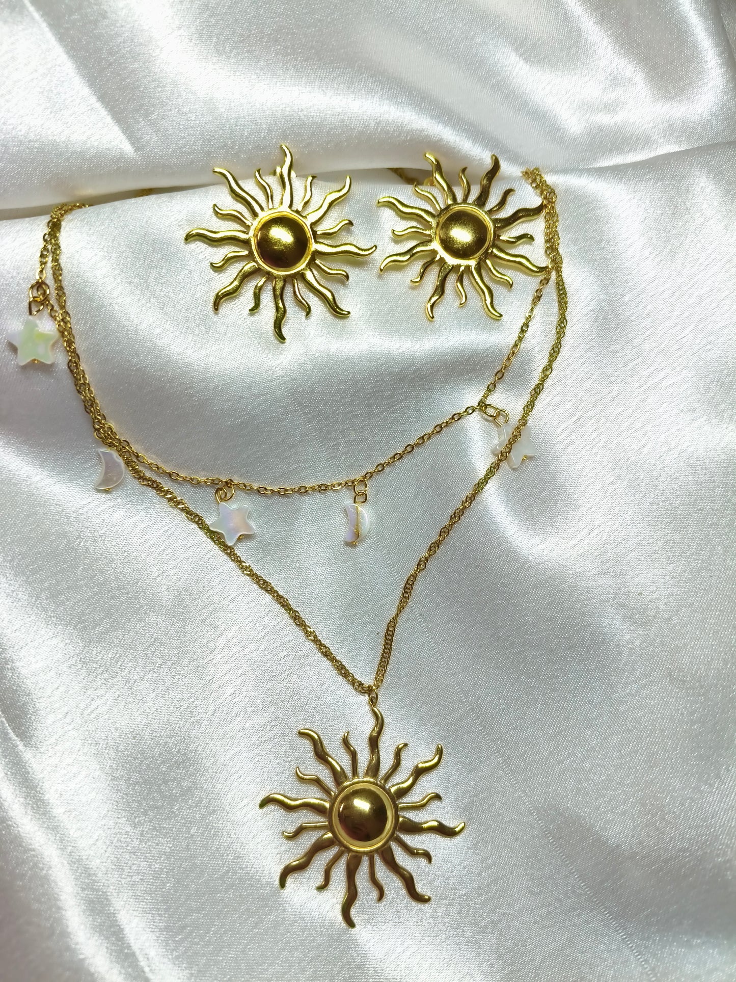 Sun Kissed Elegance Pendant Set