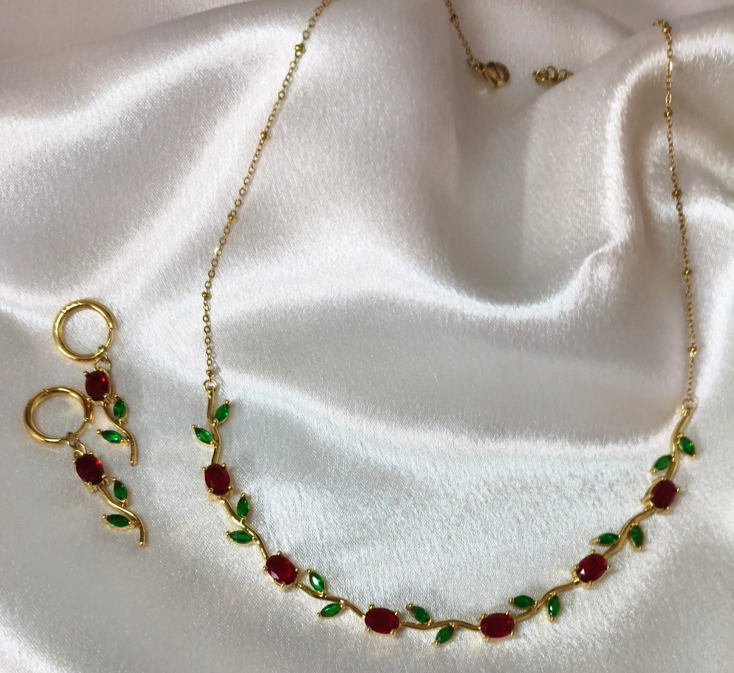 Tulip Red Pendant Set