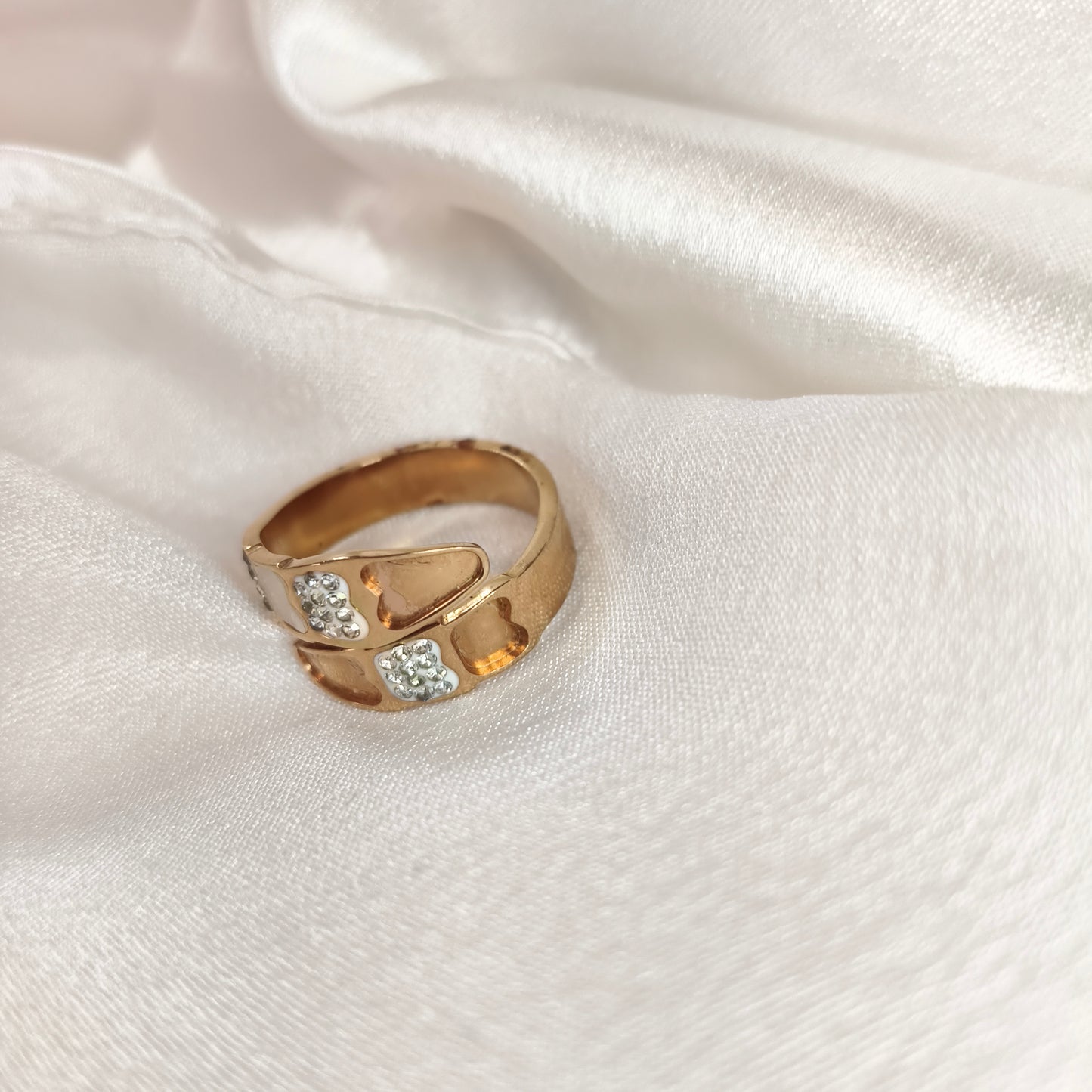 Cobra Ring