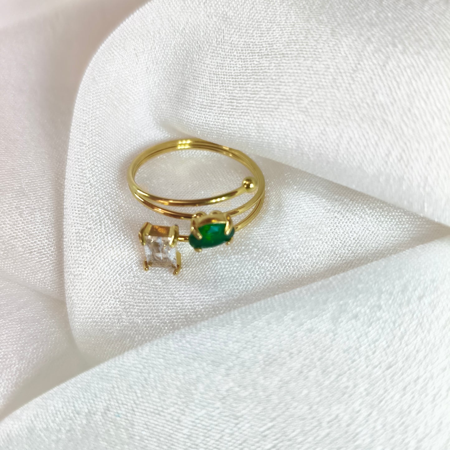 Emerald And Diamond Ring