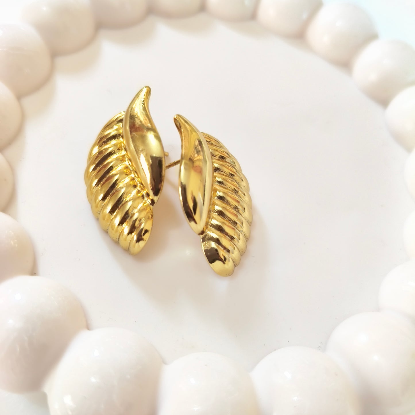 Shell Stud