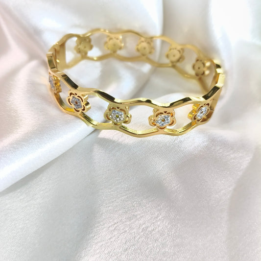 Gold Flower Bracelet