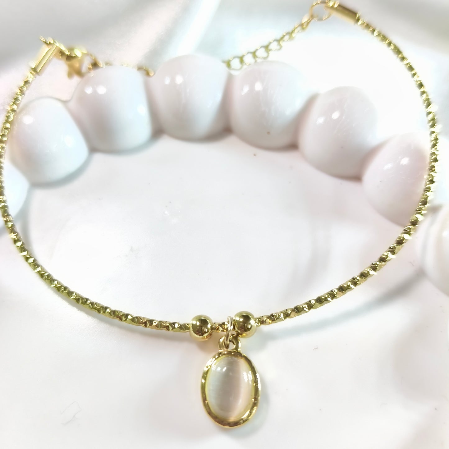 Cream Single Pearl Bracelet