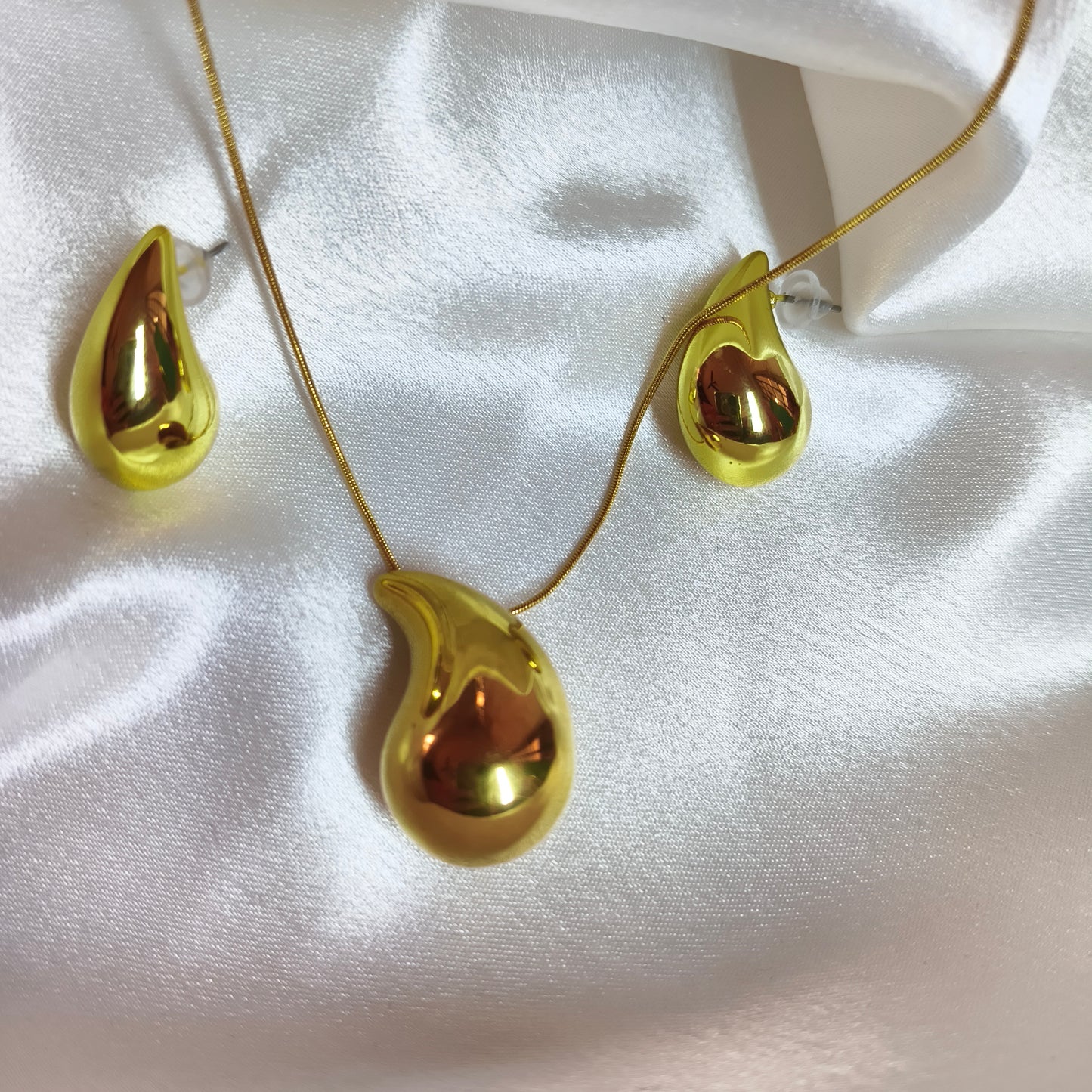 Water Drop Pendant set