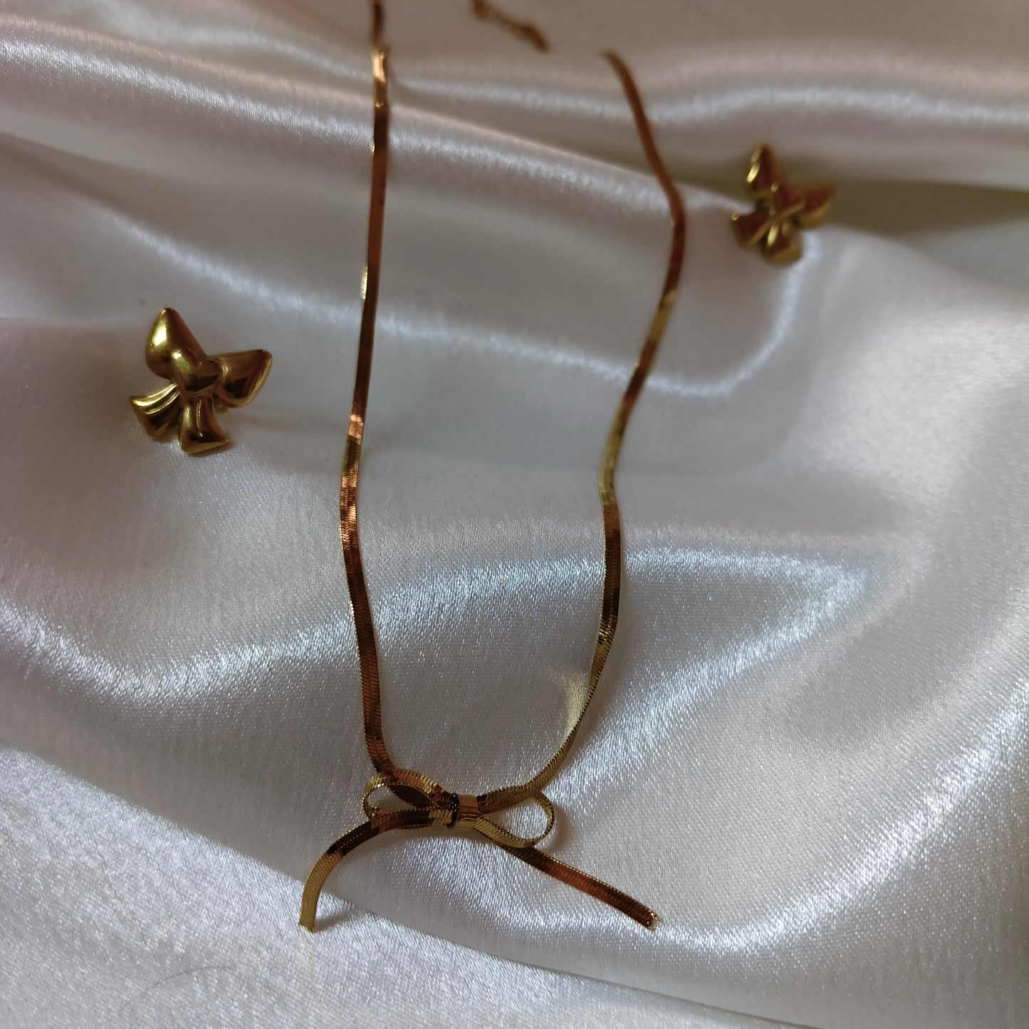 Bow Pendant set