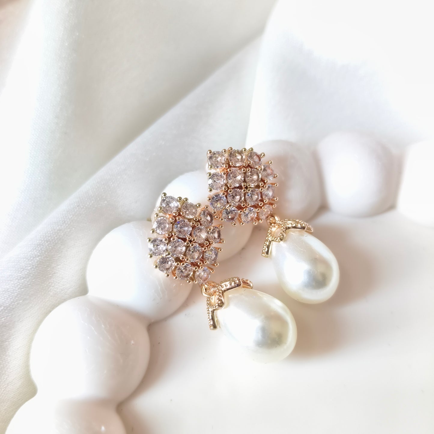 Diamond Peal Earring