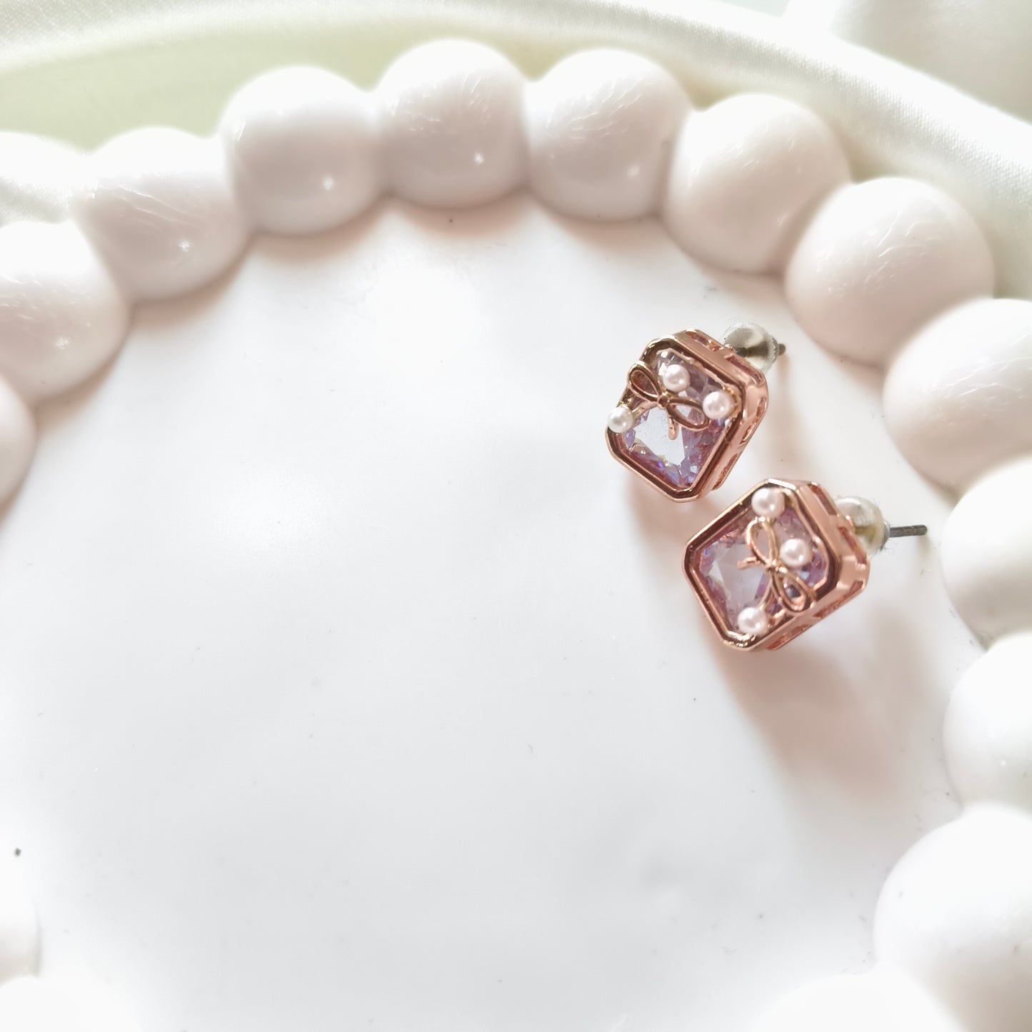 Crystal Pearl Bow Stud