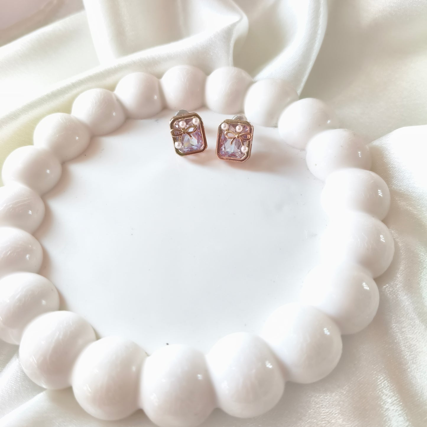 Crystal Pearl Bow Stud