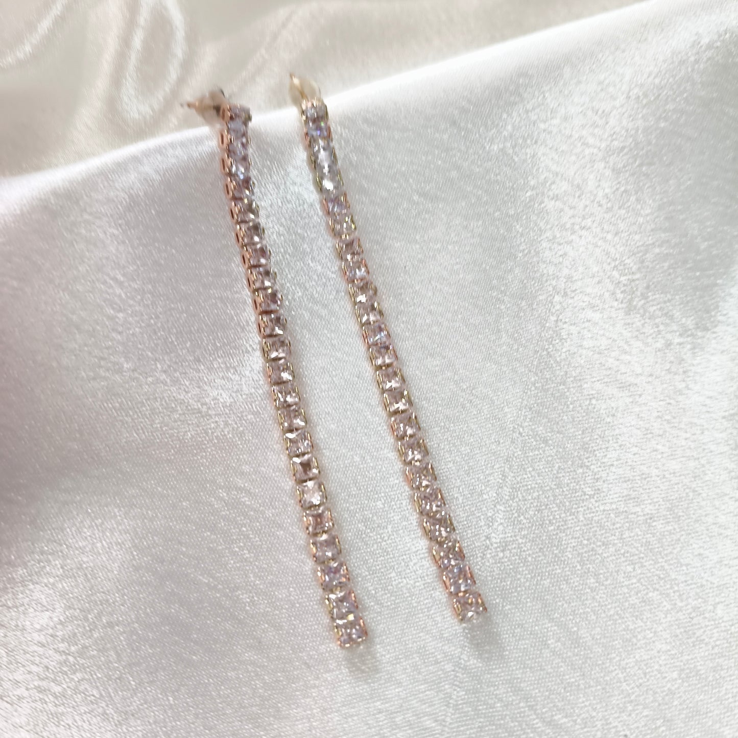 Weightless Diamond Party Earrings
