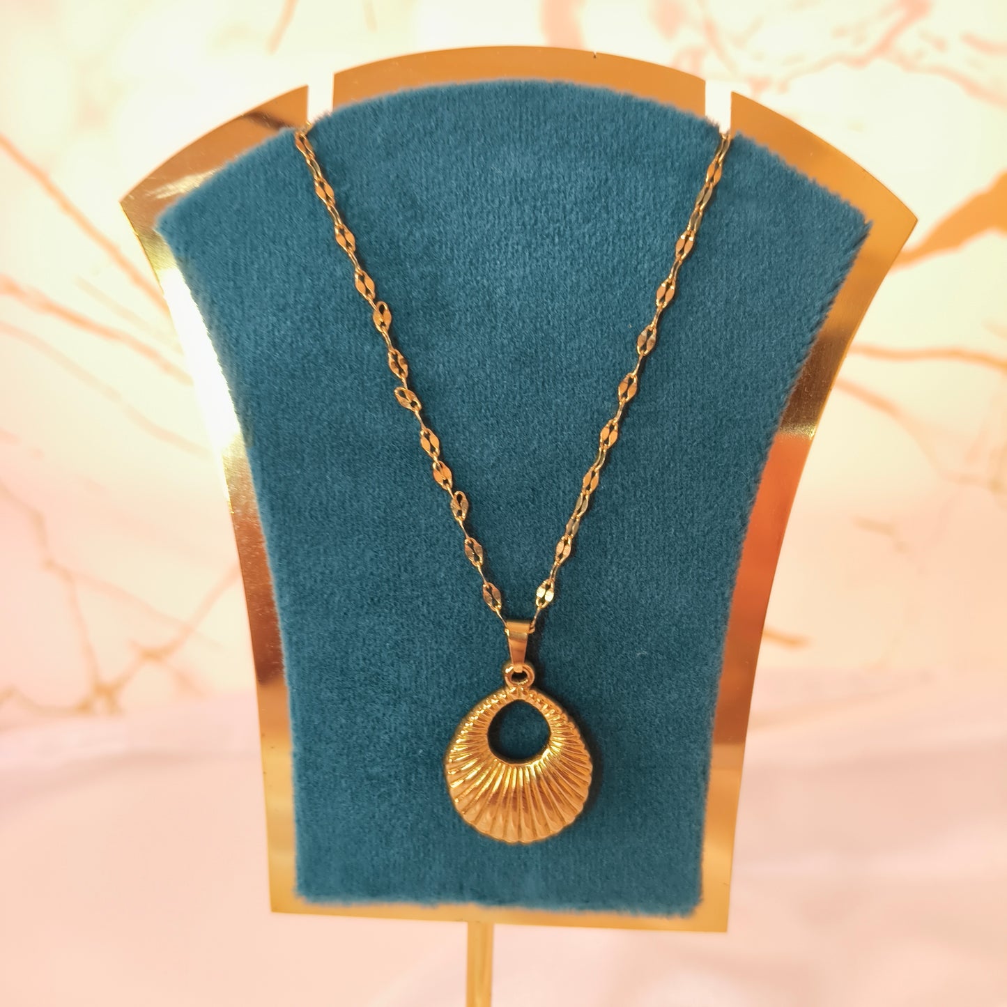 Golden Halo Necklace