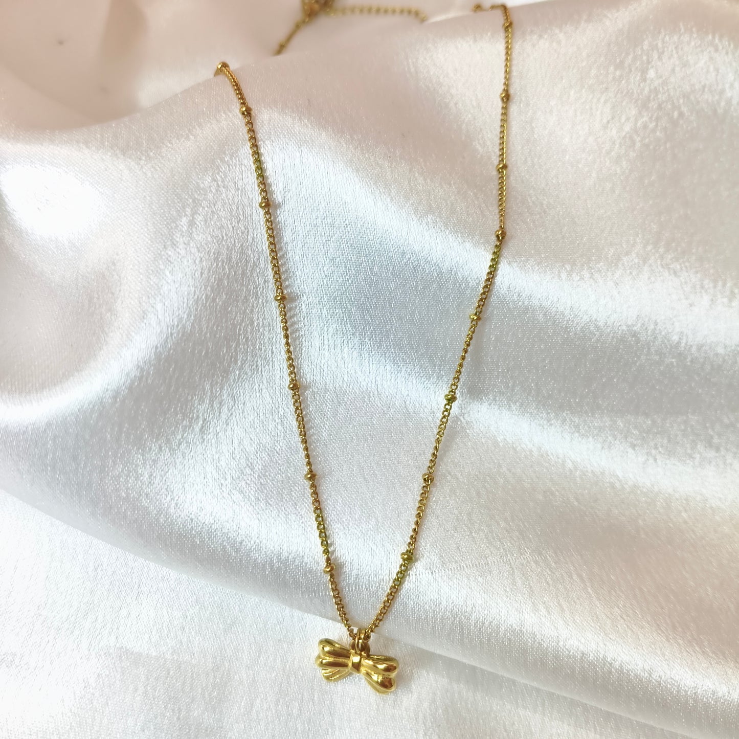 Small Bow Necklace