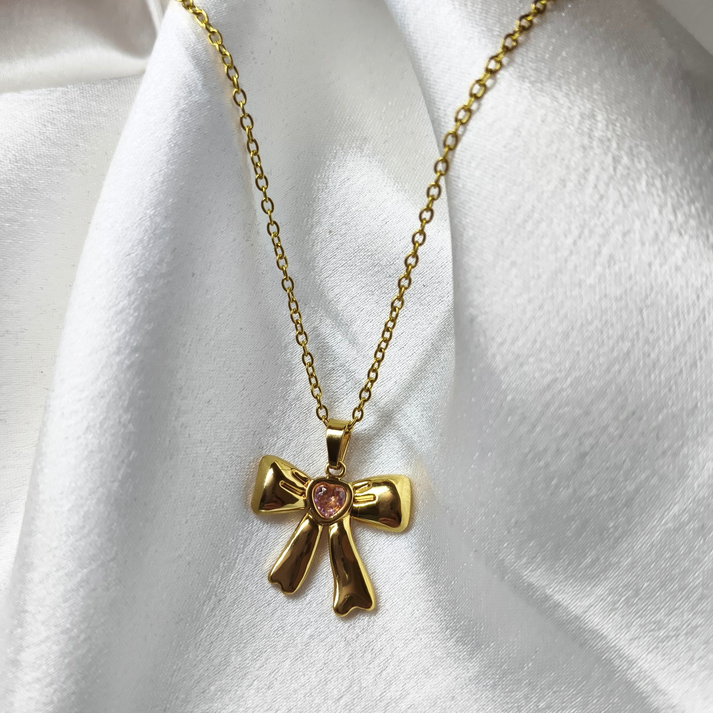 Big Bow Necklace