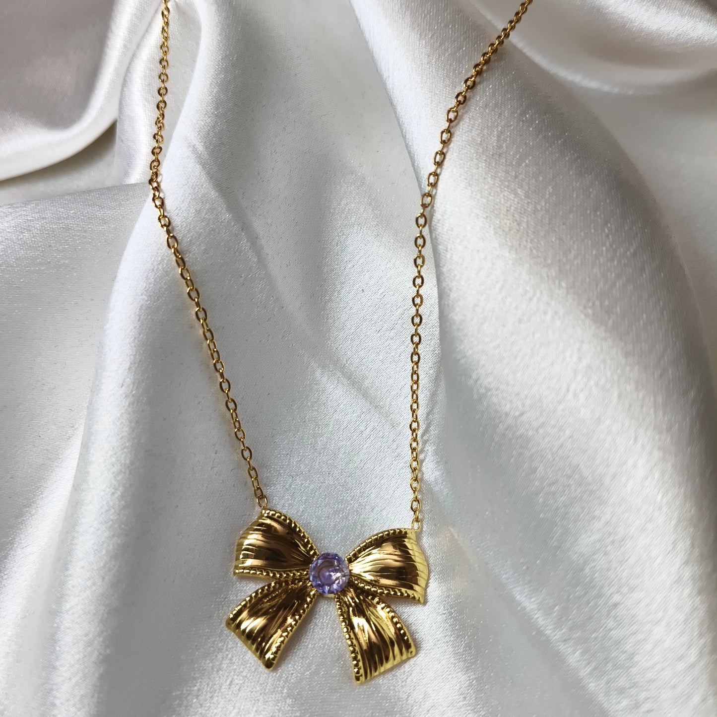 Big Bow Necklace