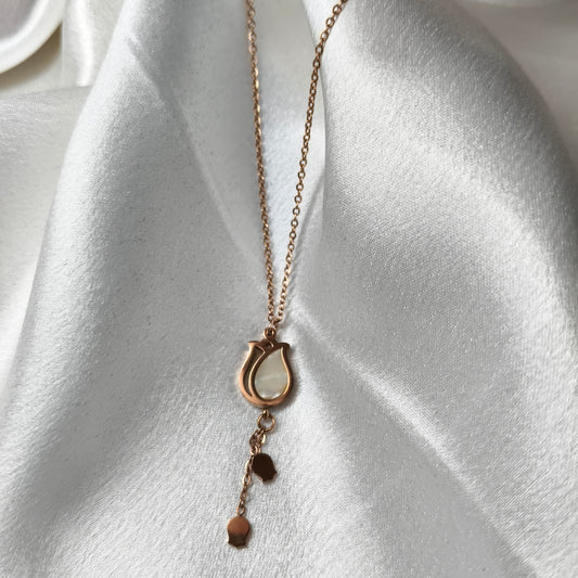 Tulip Necklace