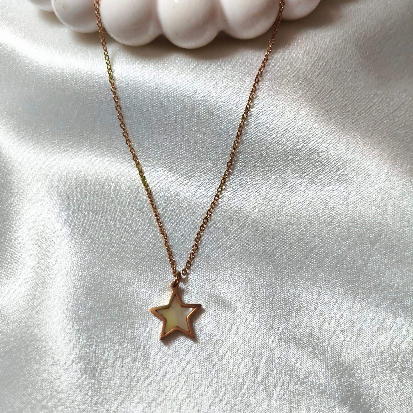 Minimialist Star Necklace