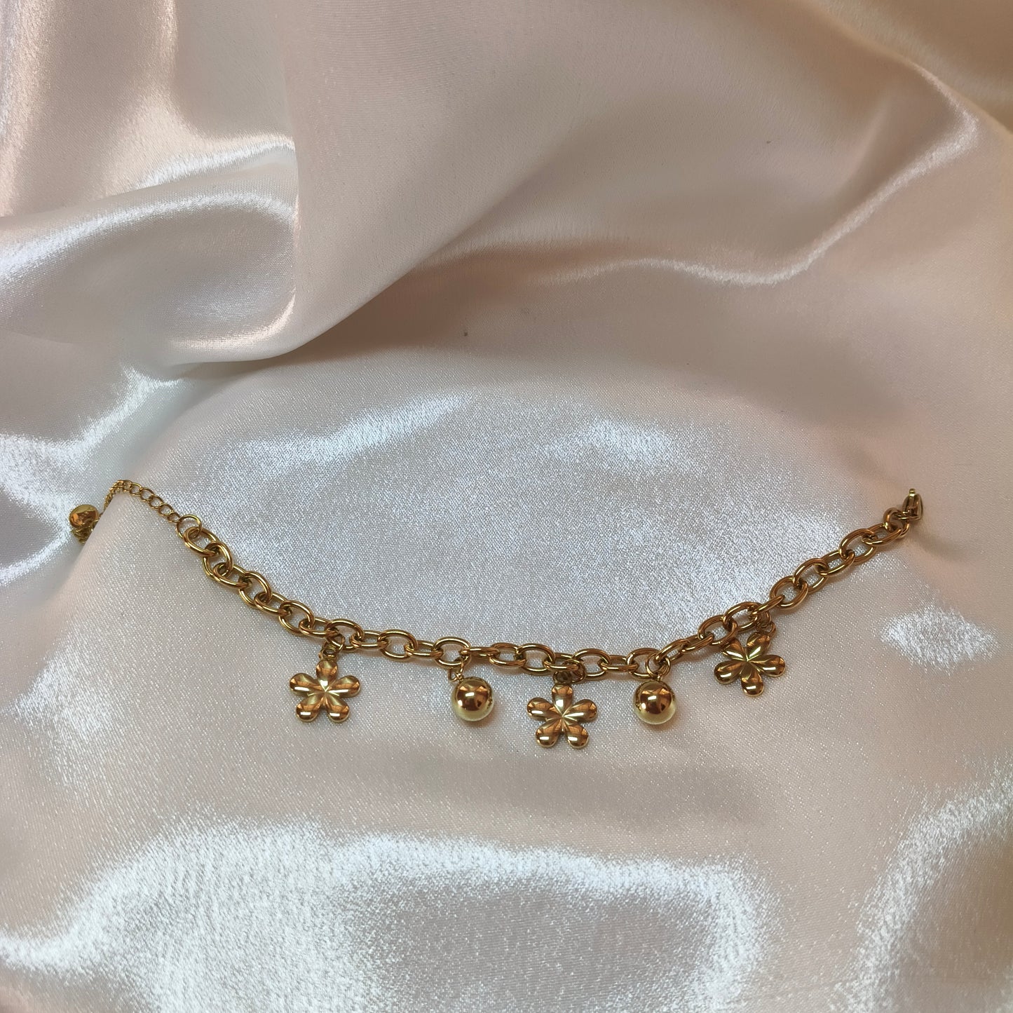 Flower Charms Chain Bracelet