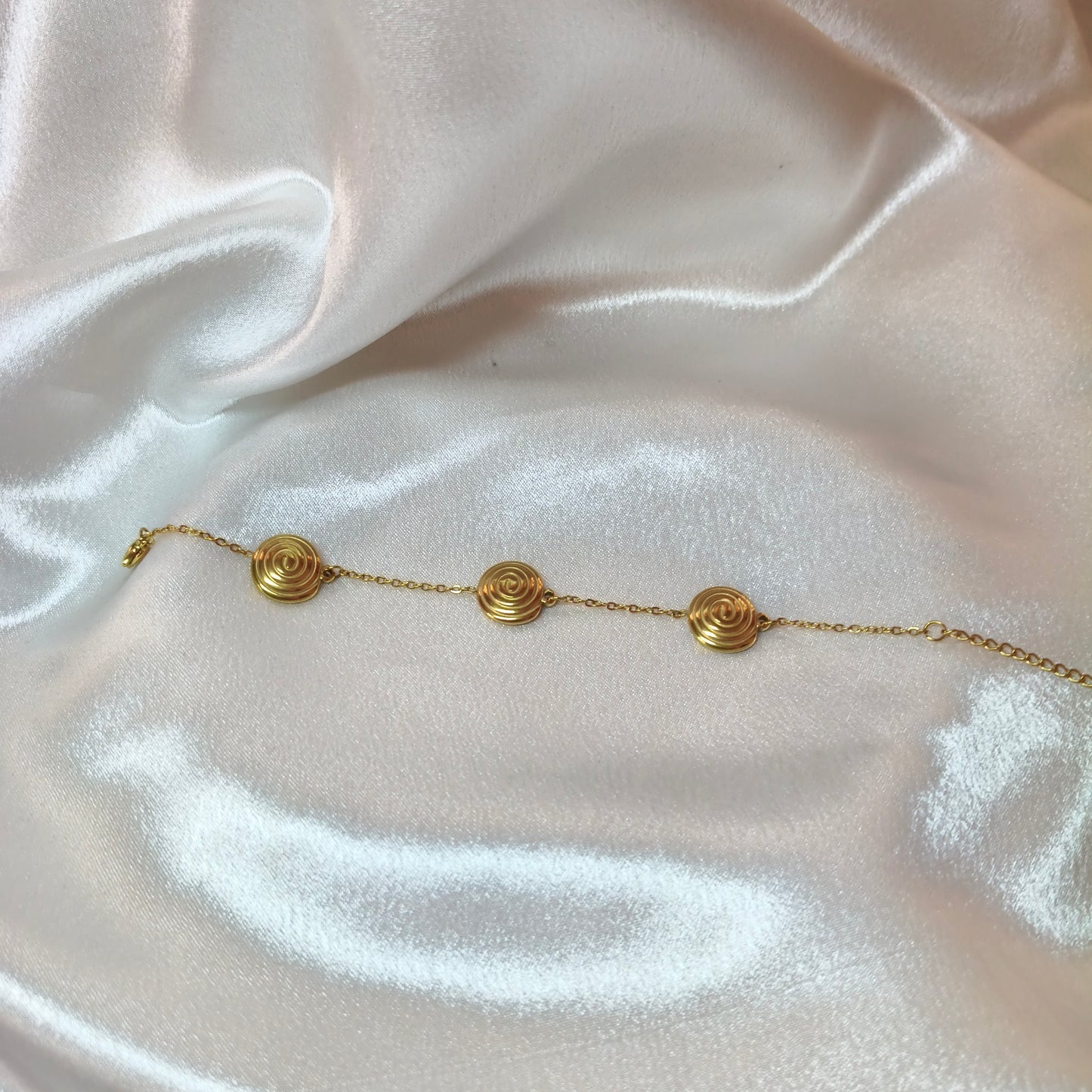 Shell Chain Bracelet