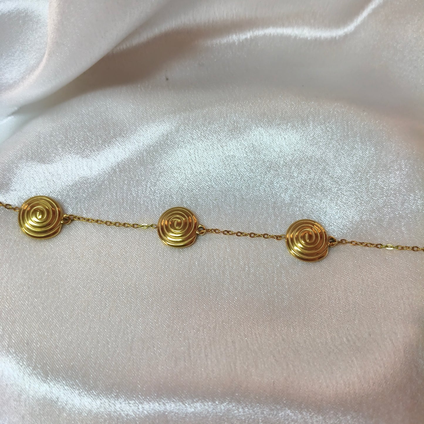 Shell Chain Bracelet