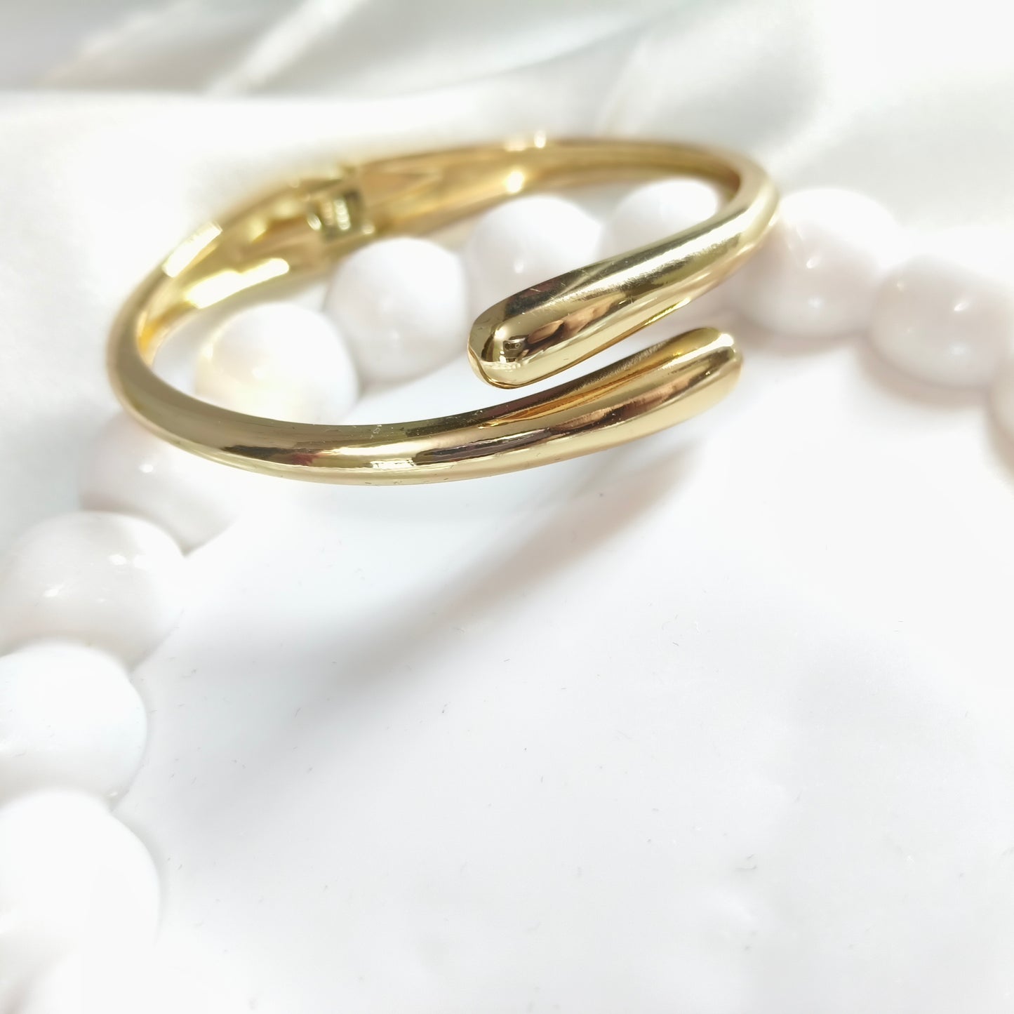 Hug Bracelet