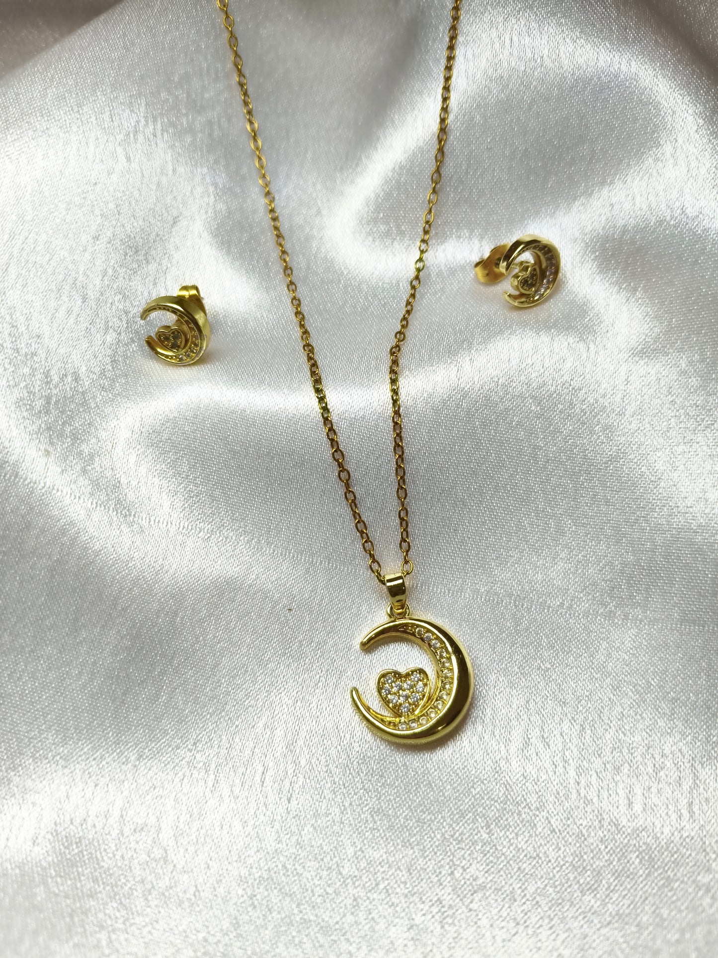 Moonlit Heart Pendant Set