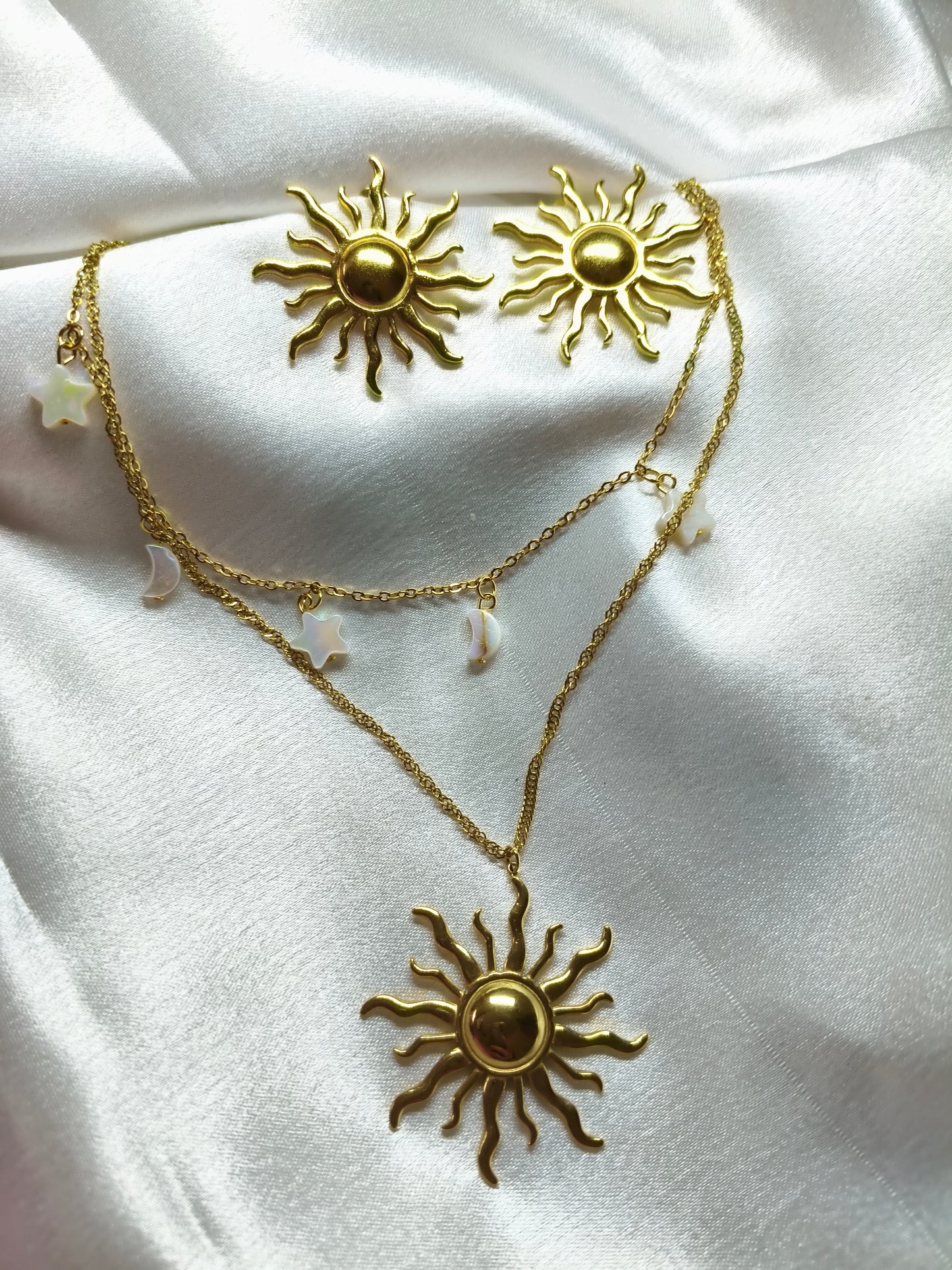 Sun Kissed Elegance Pendant Set