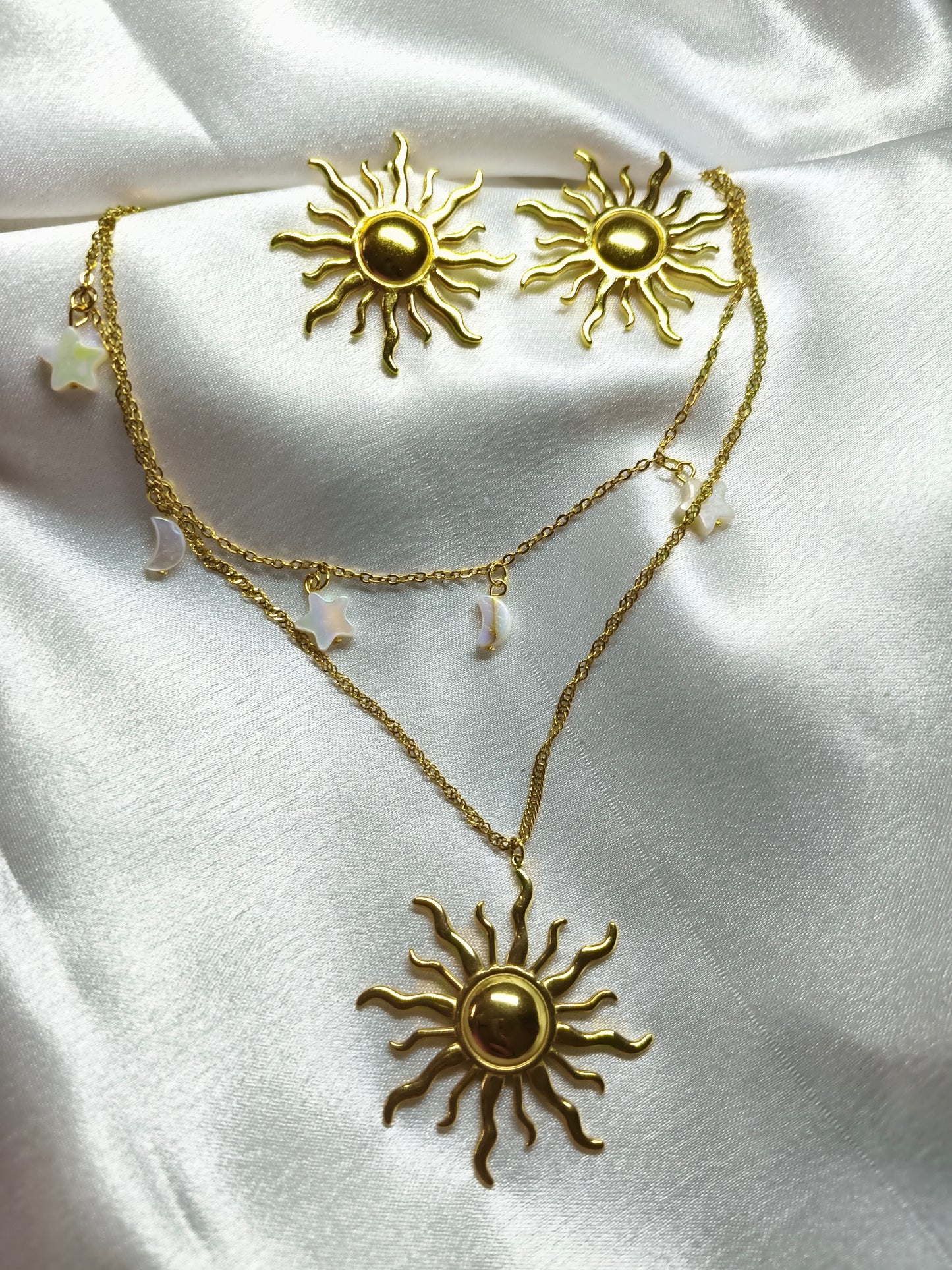 Sun Kissed Elegance Pendant Set
