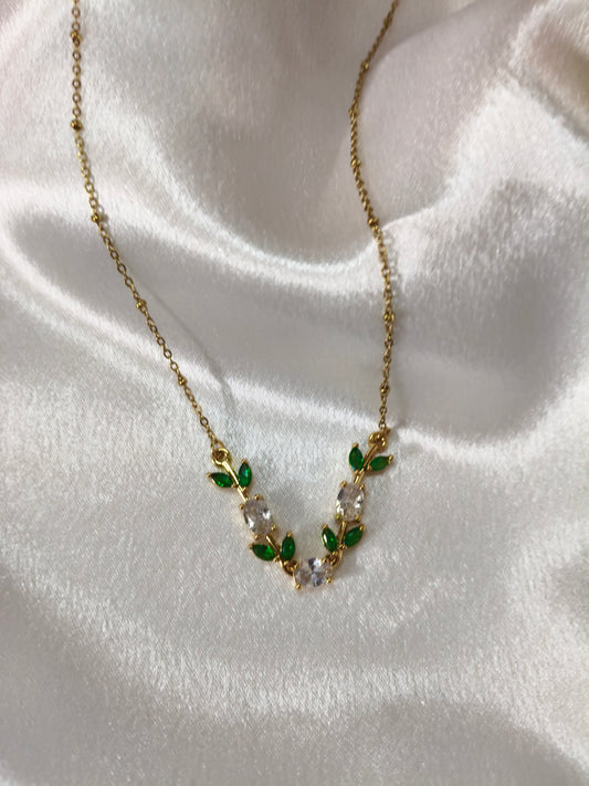 Tulip Green Necklace