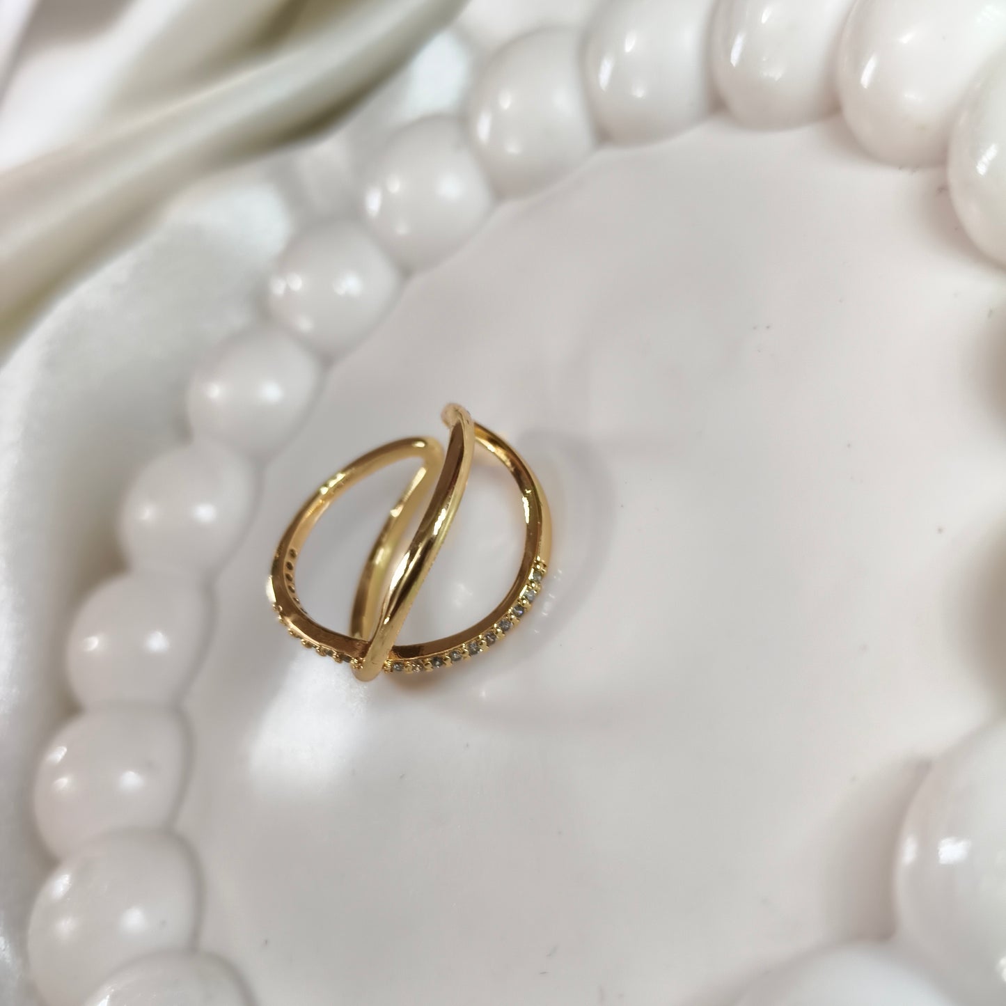 Criss Cross Diamond and Gold Ring