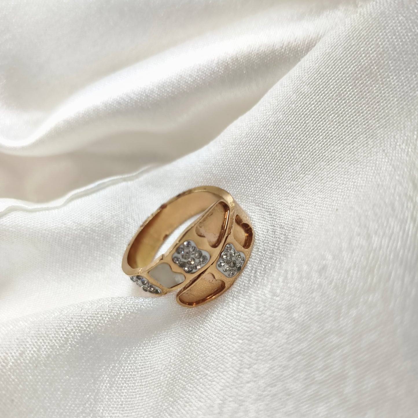 Cobra Ring