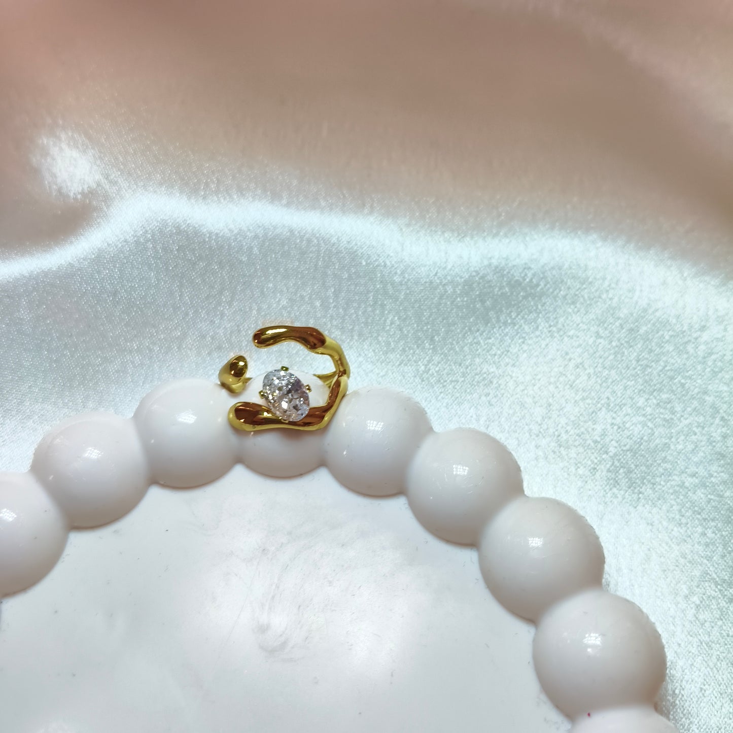 Hugging Solitaire Ring