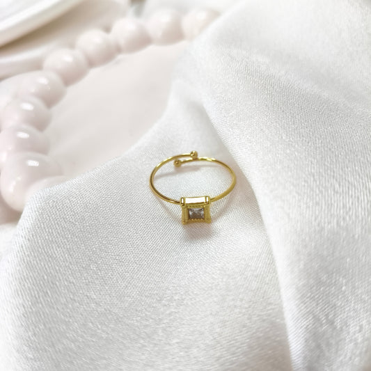 Minimalist Square Solitaire