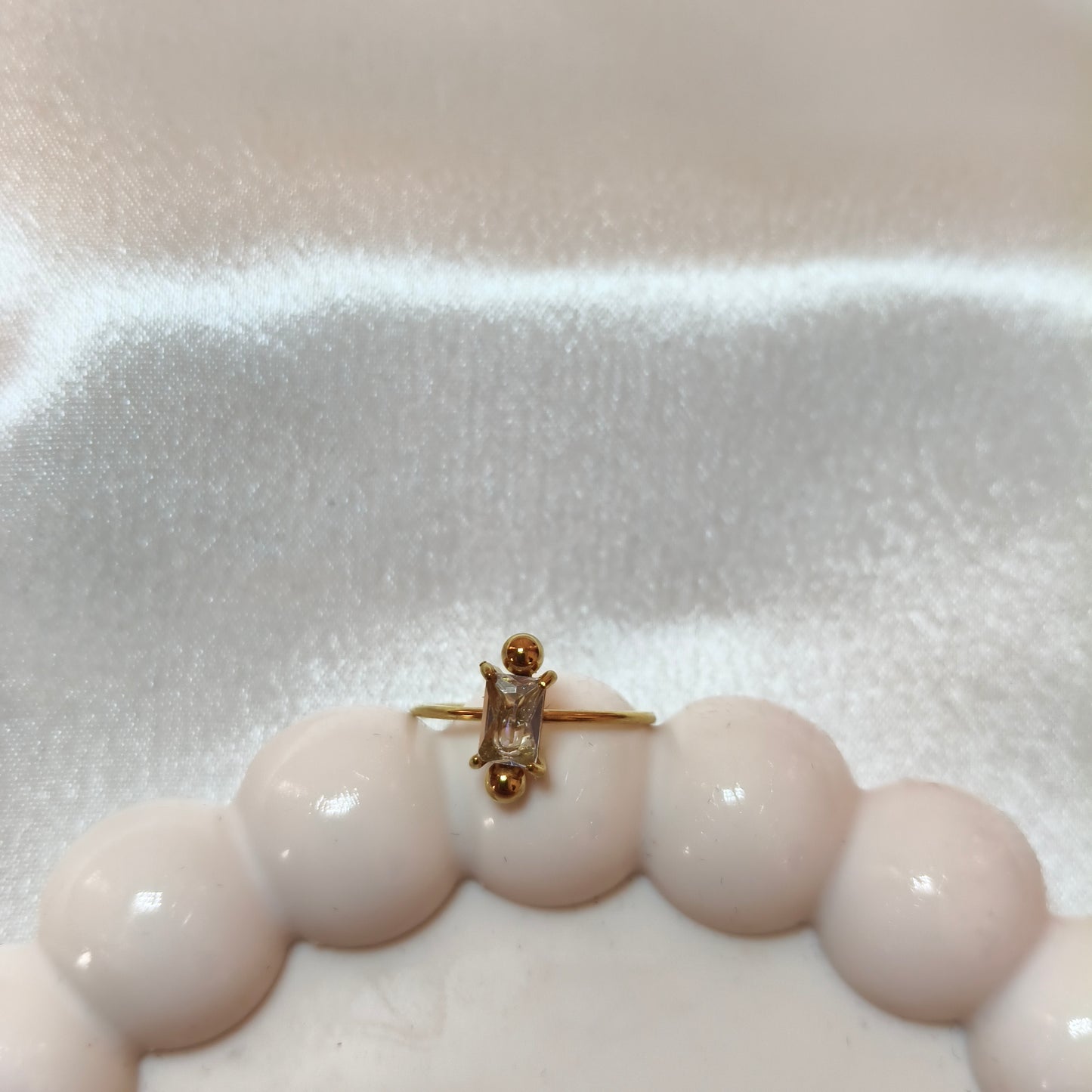Minimalist Ring