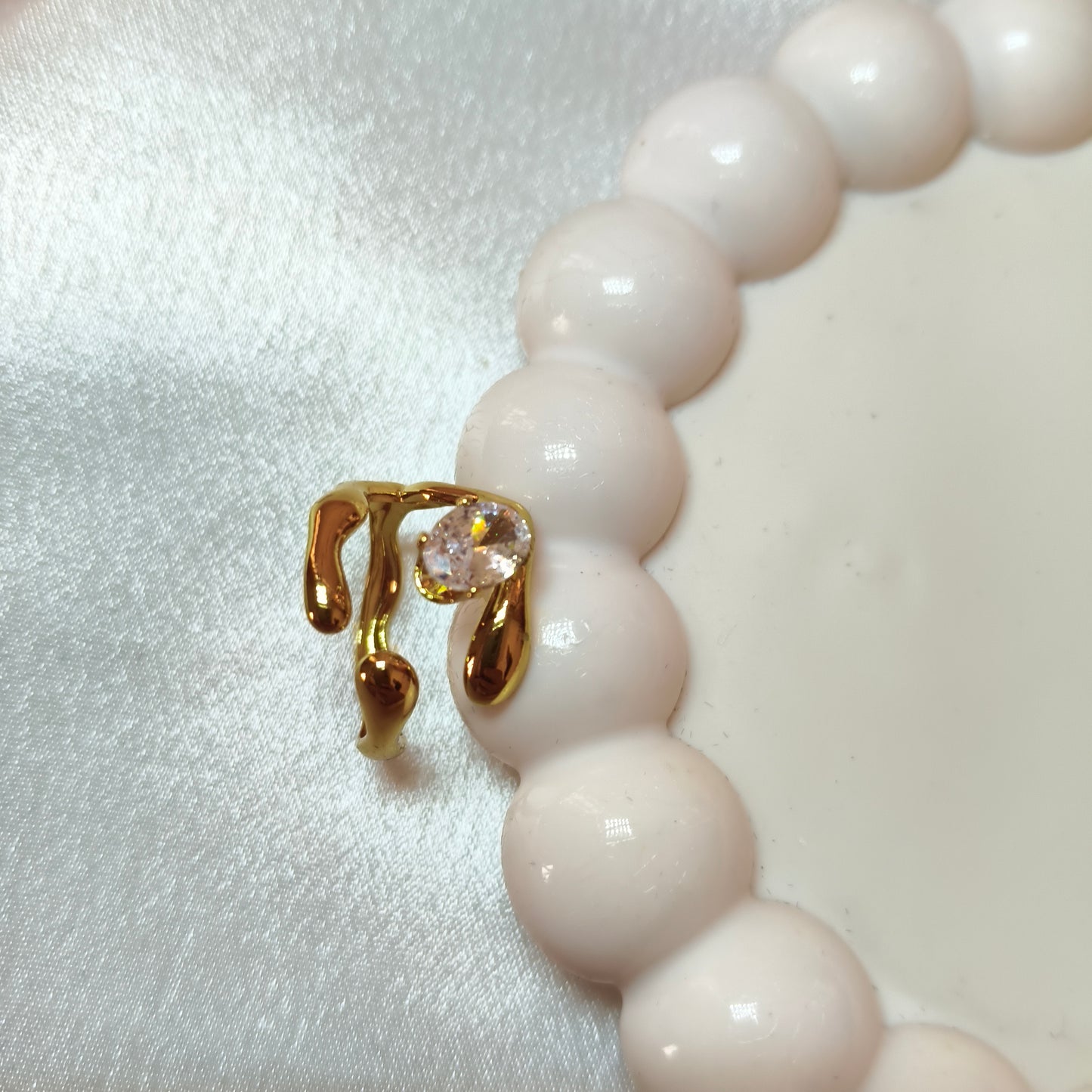 Hugging Solitaire Ring